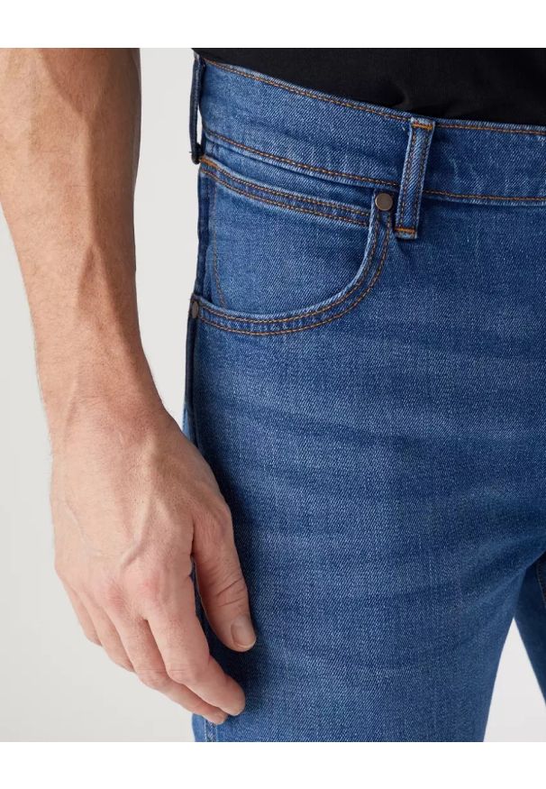Wrangler - WRANGLER LARSTON MĘSKIE SPODNIE JEANSOWE JEANSY ARIES BLUE W18SAG42A 112329012