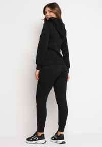 Born2be - Czarny Bawełniany Komplet Dresowy z Bluzą i Spodniami Esara. Kolor: czarny. Materiał: dresówka, bawełna #4