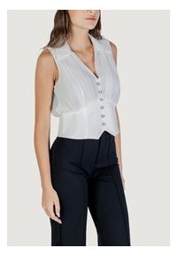 Morgan De Toi Bluzka 242-OPLI Biały Casual Fit. Okazja: na co dzień. Kolor: biały. Styl: casual #4