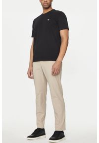 Guess - GUESS Granatowy bawełniany t-shirt męski Patch, Rozmiar XL. Okazja: na co dzień. Kolor: niebieski. Materiał: bawełna. Styl: casual, klasyczny #4