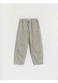 Reserved - Spodnie jeansowe parachute - zielony. Kolor: zielony #1