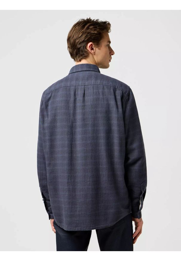 Wrangler - MĘSKA KOSZULA WRANGLER 1 PKT FLANNEL SHIRT MIDNIGHT GREY 112371523