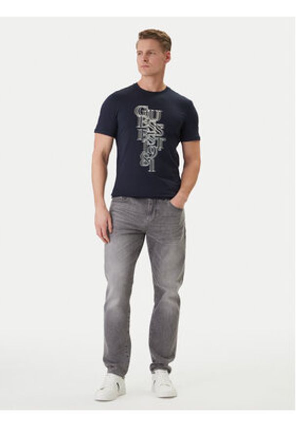 Guess T-Shirt M6GI10 K2991 Granatowy Slim Fit. Kolor: niebieski. Materiał: bawełna