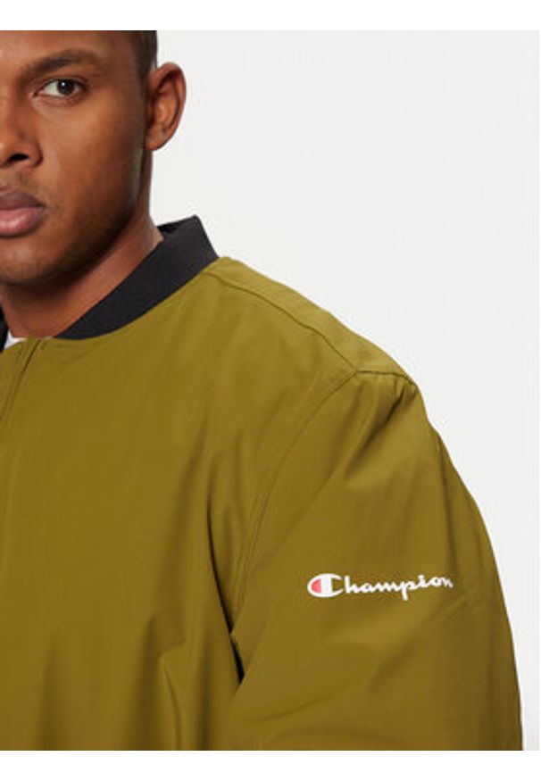 Champion Kurtka bomber 220344 Zielony Regular Fit. Kolor: zielony. Materiał: syntetyk