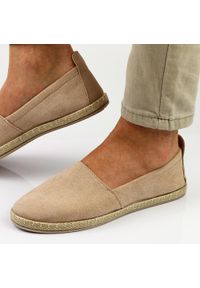 Beżowe espadryle damskie, półbuty POTOCKI 16009. Kolor: beżowy. Materiał: zamsz. Obcas: na obcasie. Wysokość obcasa: średni #1