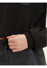 Calvin Klein Jeans Bluza J20J223081 Czarny Regular Fit. Kolor: czarny. Materiał: bawełna