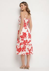 Born2be - Czerwona Ażurowa Sukienka z Bawełny o Rozkloszowanym Kroju na Ramiączkach Nitaria. Okazja: na spacer, na imprezę, na co dzień. Typ kołnierza: dekolt w kształcie V. Kolor: czerwony. Materiał: bawełna. Długość rękawa: na ramiączkach. Wzór: ażurowy. Sezon: lato. Styl: casual #2