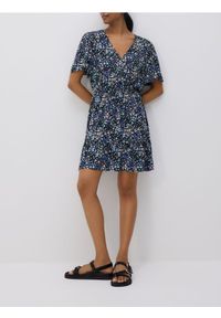 Reserved - Sukienka z wiskozy - czarny. Kolor: czarny. Materiał: wiskoza. Styl: klasyczny