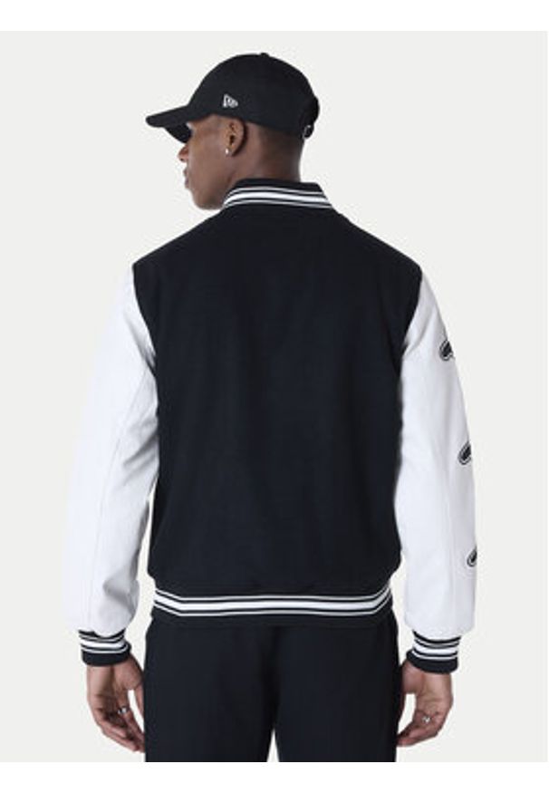 New Era Kurtka bomber Essential Black Varsity 60596264 Czarny Regular Fit. Kolor: czarny. Materiał: wełna