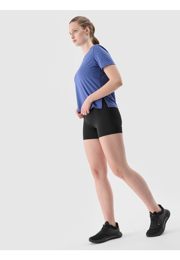 4f - 4F Legginsy krótkie treningowe z materiału z recyklingu damskie - czarne M. Stan: podwyższony. Kolor: czarny. Materiał: materiał. Długość: krótkie. Wzór: jednolity, gładki, ze splotem. Sport: joga i pilates, fitness