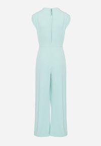 Born2be - Jasnozielony Kombinezon Bez Rękawów z Ozdobnym Marszczeniem Sepalene. Okazja: na co dzień. Kolor: zielony. Długość rękawa: bez rękawów. Sezon: wiosna, lato. Styl: klasyczny, casual, elegancki #7