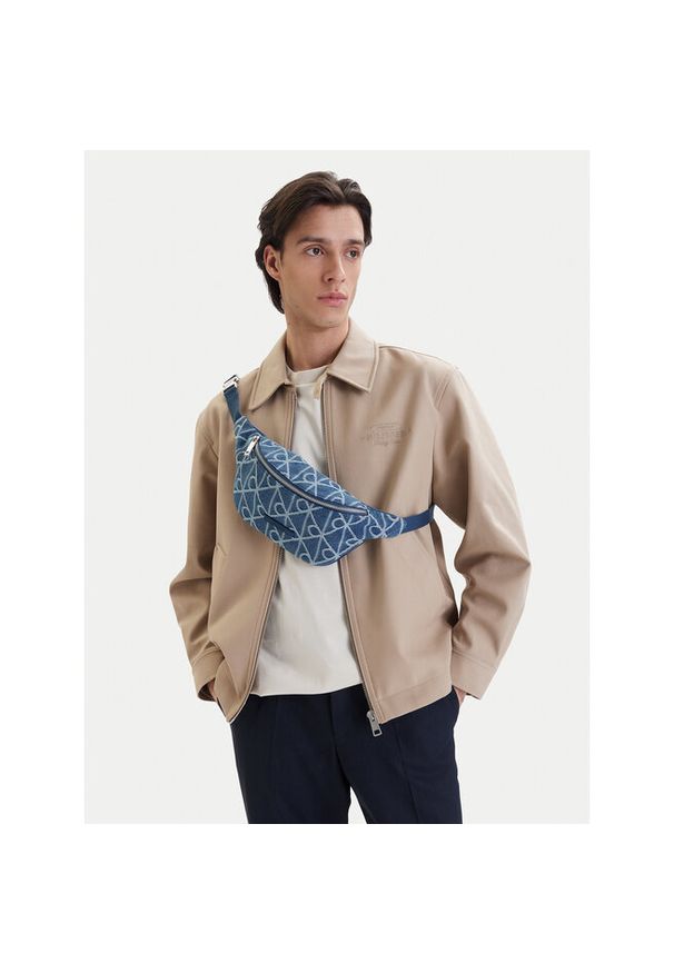 Nerka Calvin Klein. Kolor: niebieski. Materiał: denim