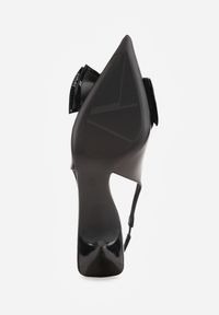 Renee - Czarne Sandały Vices na Szpilce Slingback Ozdobione Kokardą Nilendria. Okazja: na imprezę. Kolor: czarny. Wzór: aplikacja. Sezon: lato. Obcas: na szpilce. Styl: elegancki #3