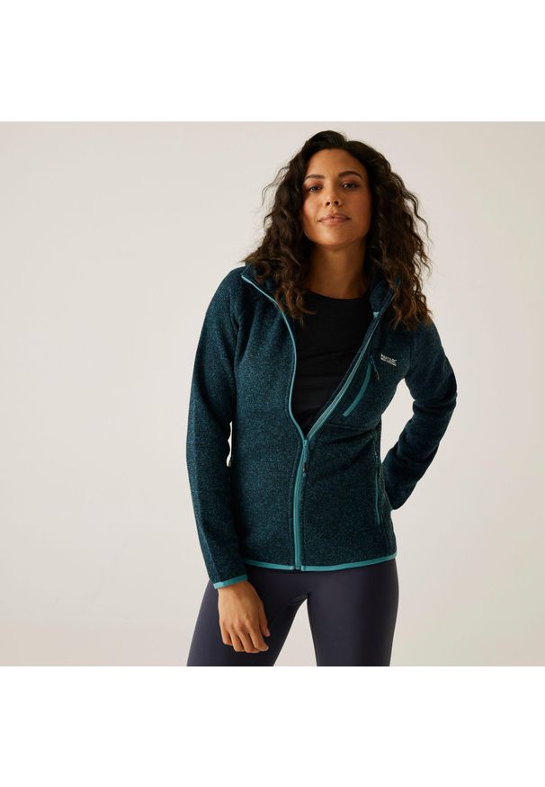 Regatta - Polar damski rozsuwany z kapturem Newhill. Typ kołnierza: kaptur. Kolor: niebieski. Materiał: polar. Wzór: melanż. Sport: turystyka piesza