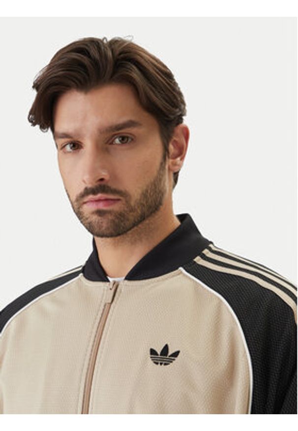 Adidas - adidas Bluza adicolor SST KE0114 Beżowy Regular Fit. Kolor: beżowy. Materiał: syntetyk
