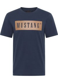 Mustang - MĘSKI T-SHIRT MUSTANG ALEX C PRINT TOTAL ECLIPSE 1014101 5226. Wzór: nadruk