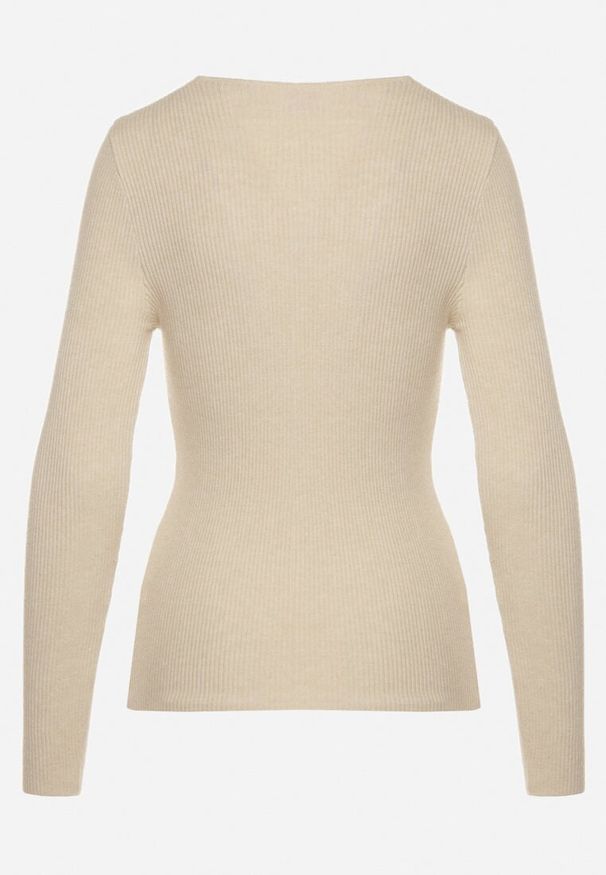 Born2be - Jasnobeżowy Dopasowany Sweter z Prążkowanej Dzianiny z Bawełną z Dekoltem w Serek Tesma. Okazja: na co dzień. Typ kołnierza: dekolt w serek. Kolor: beżowy. Materiał: dzianina, bawełna, prążkowany. Długość rękawa: długi rękaw. Długość: długie. Styl: casual, elegancki