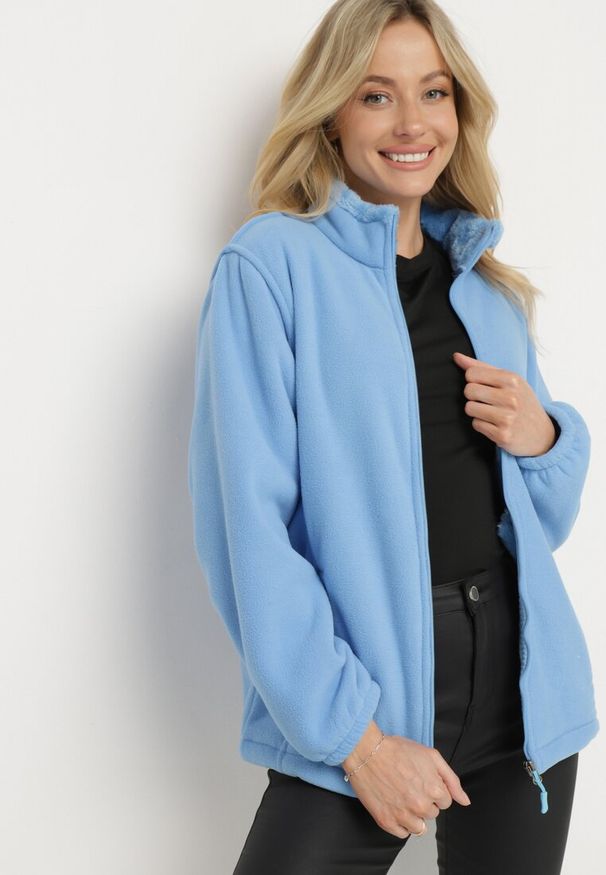 Born2be - Niebieski Klasyczny Polar ze Ściągaczami przy Rękawach Paradi. Okazja: do pracy, na co dzień. Kolor: niebieski. Materiał: polar. Długość rękawa: długi rękaw. Długość: długie. Styl: klasyczny