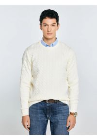 Big-Star - Sweter męski ze splotem warkoczowym i haftem kremowy Niser 100. Kolor: biały. Materiał: bawełna. Wzór: haft, ze splotem. Styl: klasyczny, elegancki #1