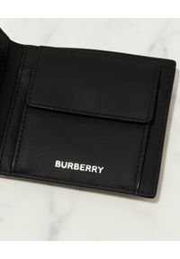 Burberry - BURBERRY - Czarny portfel w kratkę. Kolor: czarny. Materiał: materiał. Wzór: kratka #2