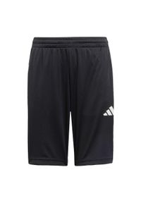 Adidas - Szorty dla dzieci z 3 paskami Train Essentials. Okazja: na uczelnię. Kolor: biały, czarny, wielokolorowy. Technologia: ClimaCool (Adidas). Styl: sportowy. Sport: joga i pilates