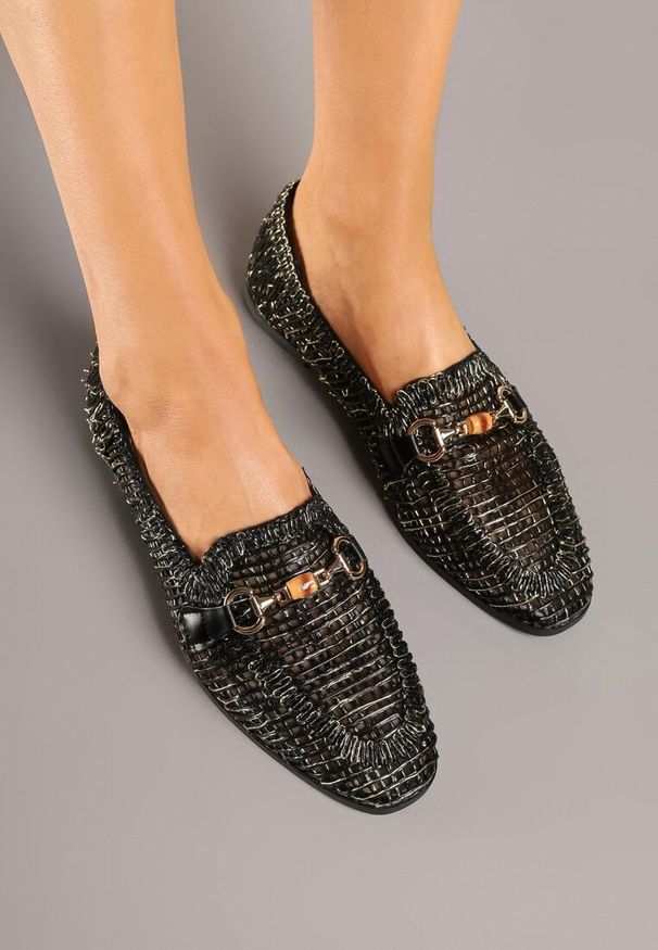 Renee - Czarne Ażurowe Mokasyny Loafersy z Klamrą Koliswena. Okazja: na co dzień. Zapięcie: klamry. Kolor: czarny. Wzór: ażurowy. Styl: elegancki, klasyczny, casual
