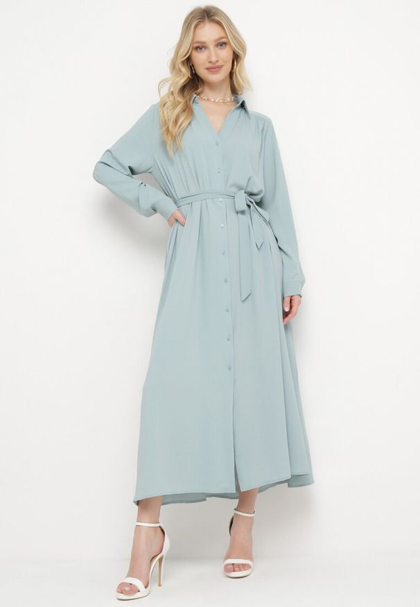 Born2be - Niebieska Rozpinana Sukienka Koszulowa z Regulowanymi Rękawami Grimoire. Kolor: niebieski. Typ sukienki: koszulowe. Styl: elegancki, wizytowy