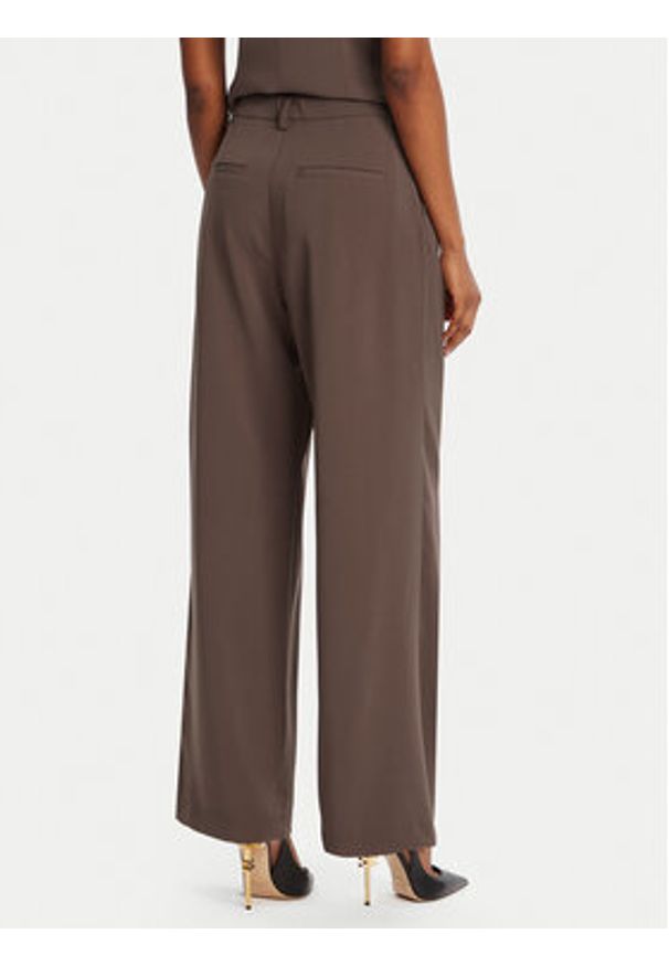 BARDOT - Bardot Spodnie materiałowe Sloane Straight 58620PB3 Brązowy Regular Fit. Kolor: brązowy. Materiał: syntetyk