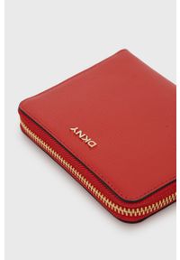 DKNY - Dkny portfel skórzany R8313656 kolor czerwony. Kolor: czerwony. Materiał: skóra. Wzór: gładki #3