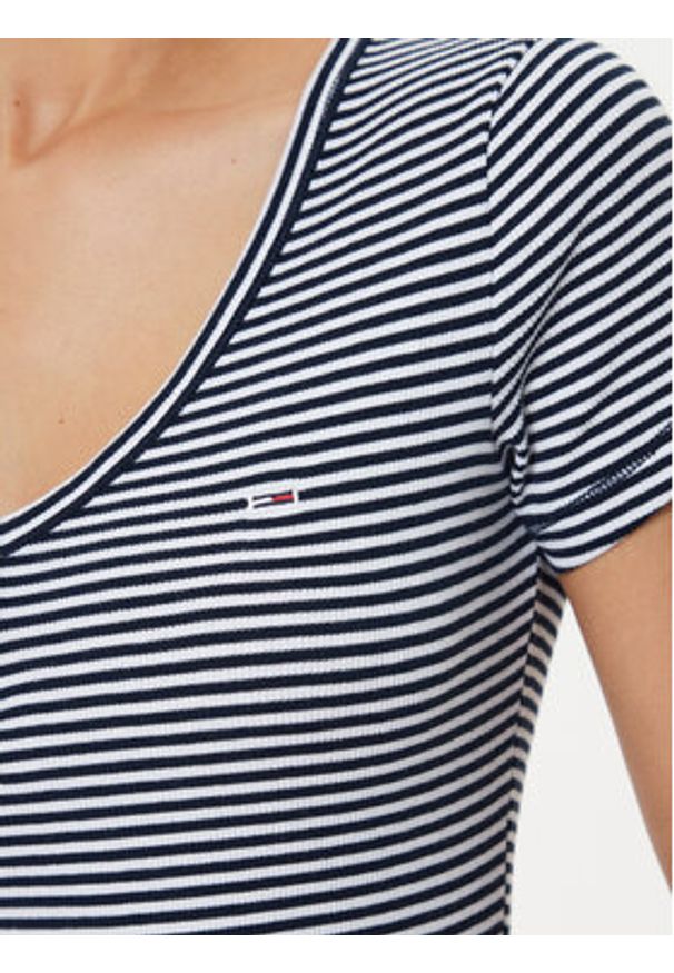 Tommy Jeans T-Shirt Henley DW0DW18429 Granatowy Slim Fit. Typ kołnierza: typu henley. Kolor: niebieski. Materiał: bawełna
