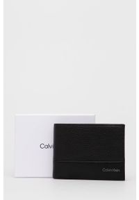Calvin Klein portfel skórzany męski kolor czarny. Kolor: czarny. Materiał: skóra. Wzór: gładki #2