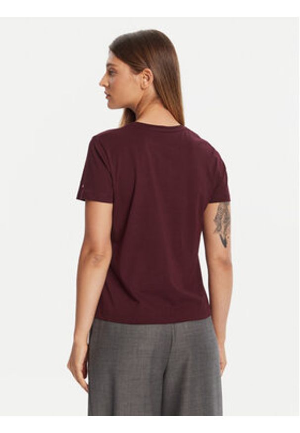 TOMMY HILFIGER - Tommy Hilfiger T-Shirt Gold Crest WW0WW46153 Bordowy Regular Fit. Kolor: czerwony. Materiał: bawełna