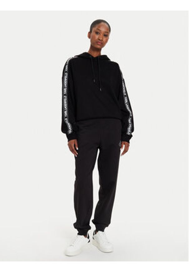 Karl Lagerfeld - KARL LAGERFELD Bluza 245W1801 Czarny Regular Fit. Typ kołnierza: dekolt w karo. Kolor: czarny. Materiał: wiskoza