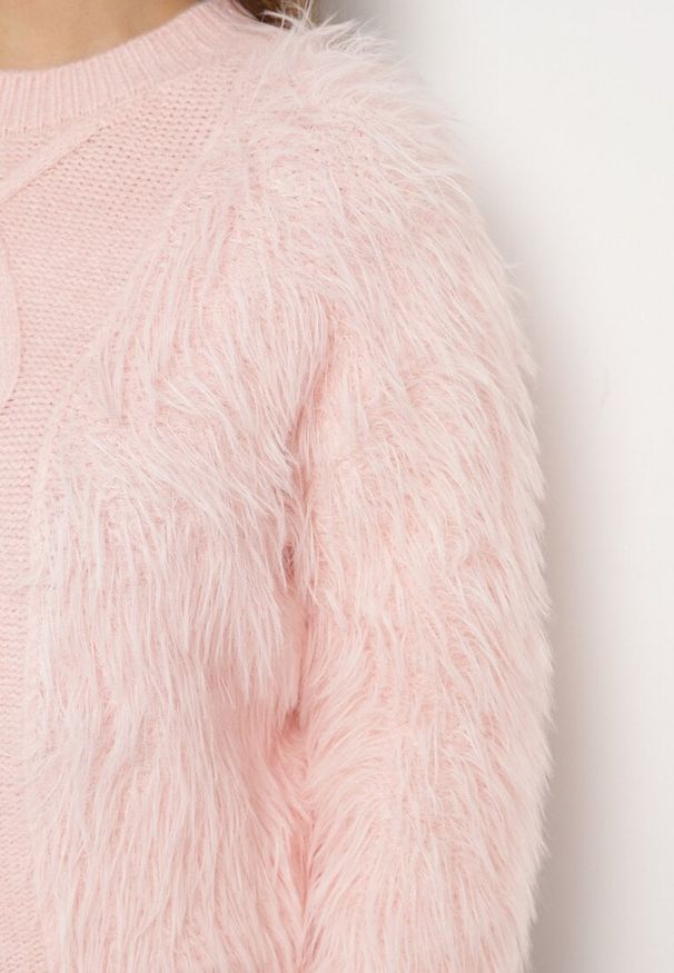 Born2be - Różowy Sweter z Wełną o Wzorzystym Splocie z Ozdobną Fakturą Mirilena. Okazja: na co dzień. Kolor: różowy. Materiał: wełna. Wzór: ze splotem. Styl: casual, elegancki