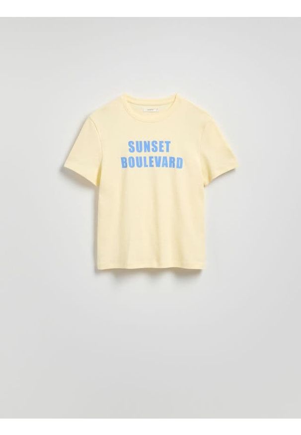 Reserved - T-shirt z nadrukiem - jasnożółty. Kolor: żółty. Materiał: bawełna. Wzór: nadruk
