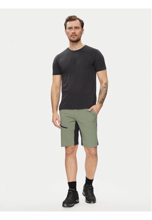 CMP Szorty sportowe 33T6667 Zielony Active Fit. Kolor: zielony. Materiał: syntetyk