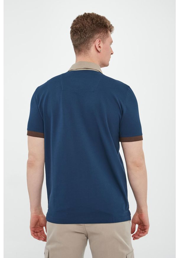 Aeronautica Militare - Polo męskie z haftem AERONAUTICA MILITARE. Typ kołnierza: polo. Wzór: haft