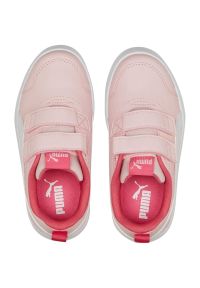 Buty Puma Courtflex v2 V Ps Jr 371543 25 różowe. Okazja: na co dzień. Zapięcie: rzepy. Kolor: różowy. Materiał: materiał, syntetyk, skóra, guma. Szerokość cholewki: normalna. Wzór: paski #6