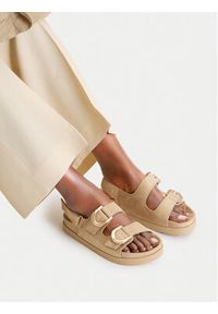 DeeZee Sandały CEO-SG19779-1 Beżowy. Kolor: beżowy. Materiał: materiał #5