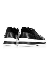 Wittchen - Męskie sneakersy skórzane na grubej podeszwie czarno-białe. Okazja: na co dzień. Zapięcie: rzepy. Kolor: biały, wielokolorowy, czarny. Materiał: skóra. Szerokość cholewki: normalna. Wzór: gładki. Sport: wspinaczka #4