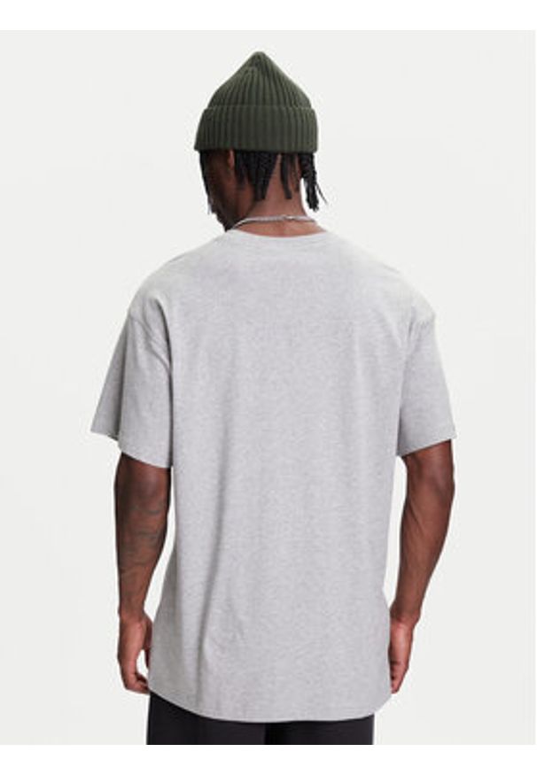 Adidas - adidas T-Shirt Trefoil Essentials JY6270 Szary Oversize. Kolor: szary. Materiał: bawełna