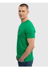 Big-Star - Koszulka męska o klasycznym kroju zielona Bruno 301. Okazja: na imprezę, na spacer, na spotkanie biznesowe. Kolor: zielony. Materiał: bawełna. Długość rękawa: krótki rękaw. Długość: krótkie. Wzór: nadruk. Styl: klasyczny #3