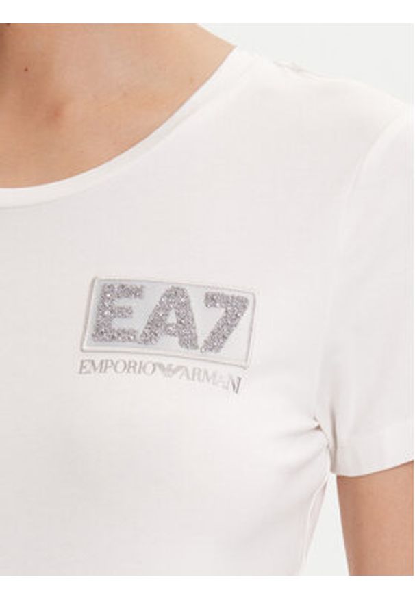 EA7 Emporio Armani T-Shirt 7W000492 AF10373 U0005 Écru Regular Fit. Materiał: bawełna