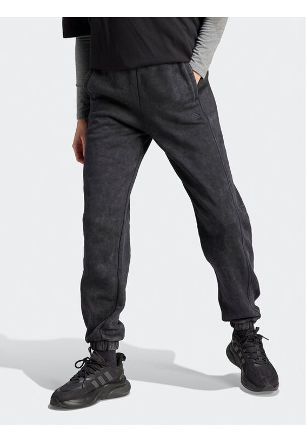 Adidas - adidas Spodnie dresowe ALL SZN Fleece Washed HZ2987 Czarny Loose Fit. Kolor: czarny. Materiał: bawełna, dresówka