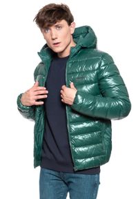 Wrangler - KURTKA ZIMOWA WRANGLER PUFFER JACKET PINE W4A0XTG01. Materiał: puch. Sezon: zima