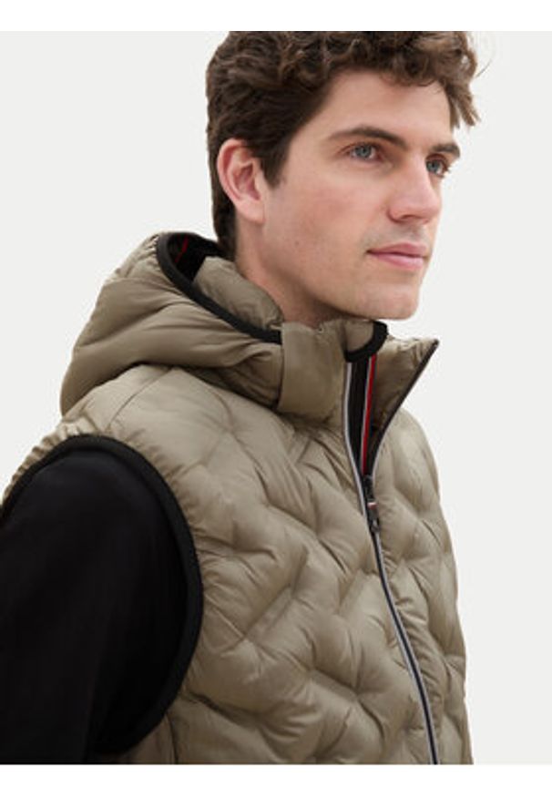 Tom Tailor Kamizelka 1041313 Zielony Regular Fit. Kolor: zielony. Materiał: syntetyk