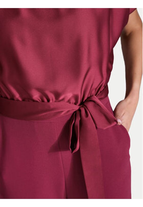 Swing Kombinezon 3AD00400 Bordowy Relaxed Fit. Kolor: czerwony. Materiał: syntetyk