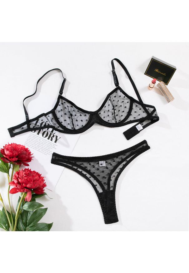 Intica - Bielizna damska ultracienka z delikatnego materiału Sandita. Kolor: czarny. Materiał: materiał