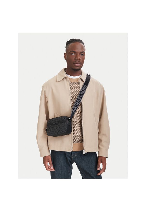 Saszetka MICHAEL Michael Kors. Kolor: czarny