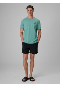 4f - 4F T-shirt relaxed z nadrukiem męski - zielony S. Okazja: na co dzień. Kolor: zielony. Materiał: materiał, bawełna, dzianina. Wzór: nadruk. Styl: casual #2
